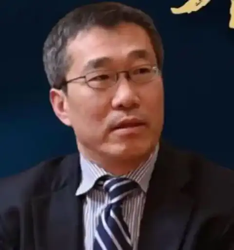 Jim Jinpeng Zhang, Barrister and Solicitor